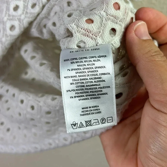 Anthropologie Postmark White Eyelet Blouse Top size Medium - Picture 5 of 8
